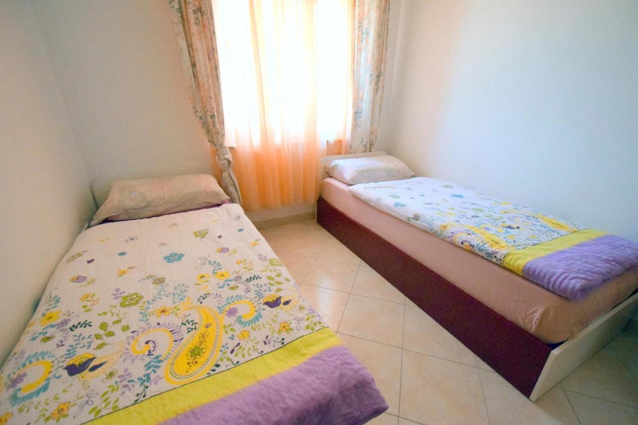 Apartments Gabrijel Malinska Extérieur photo