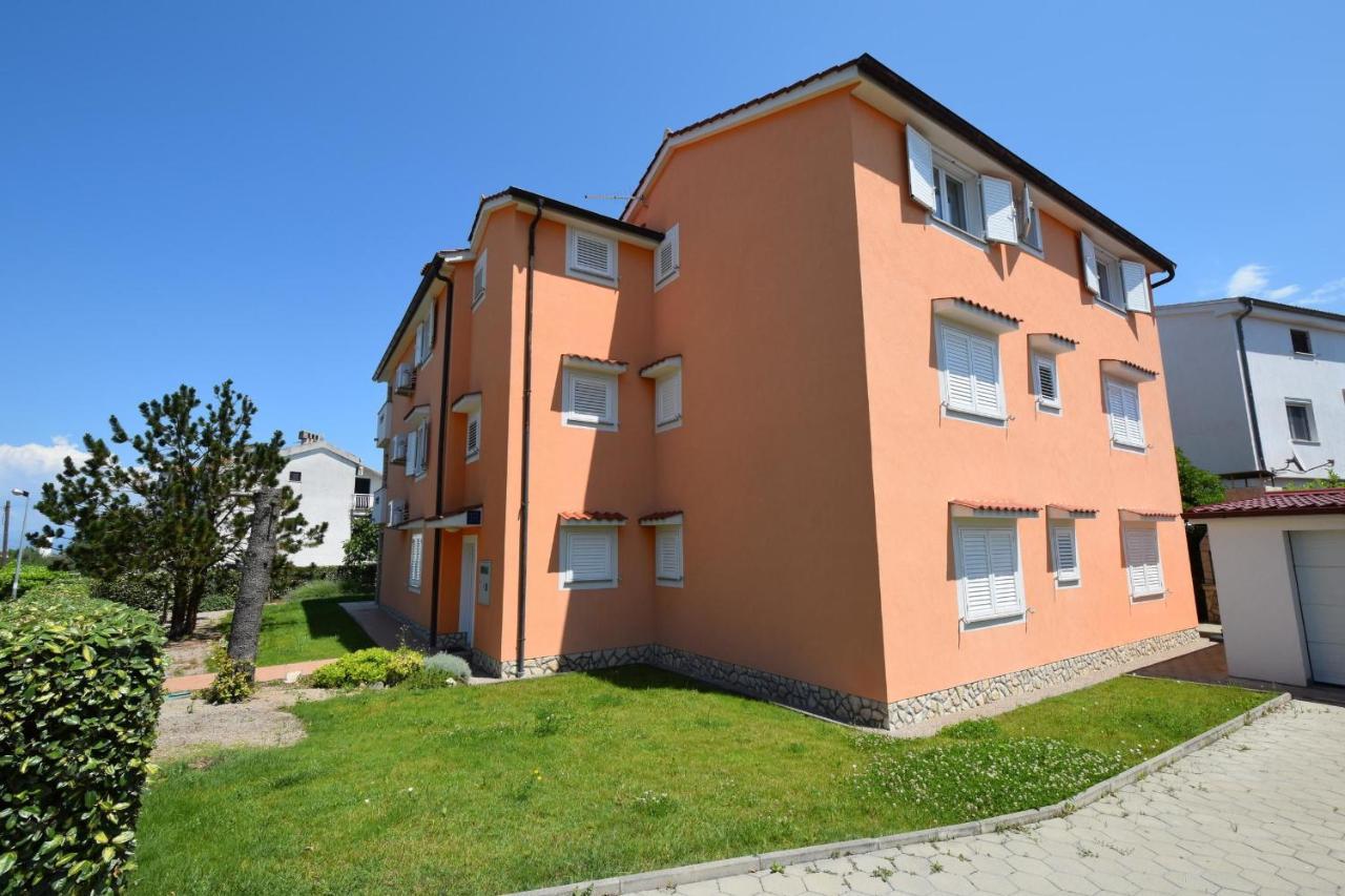 Apartments Gabrijel Malinska Extérieur photo