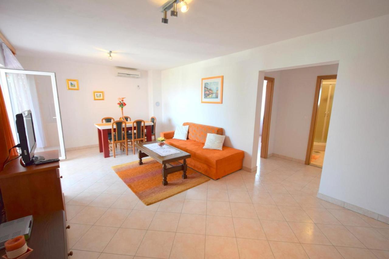 Apartments Gabrijel Malinska Extérieur photo