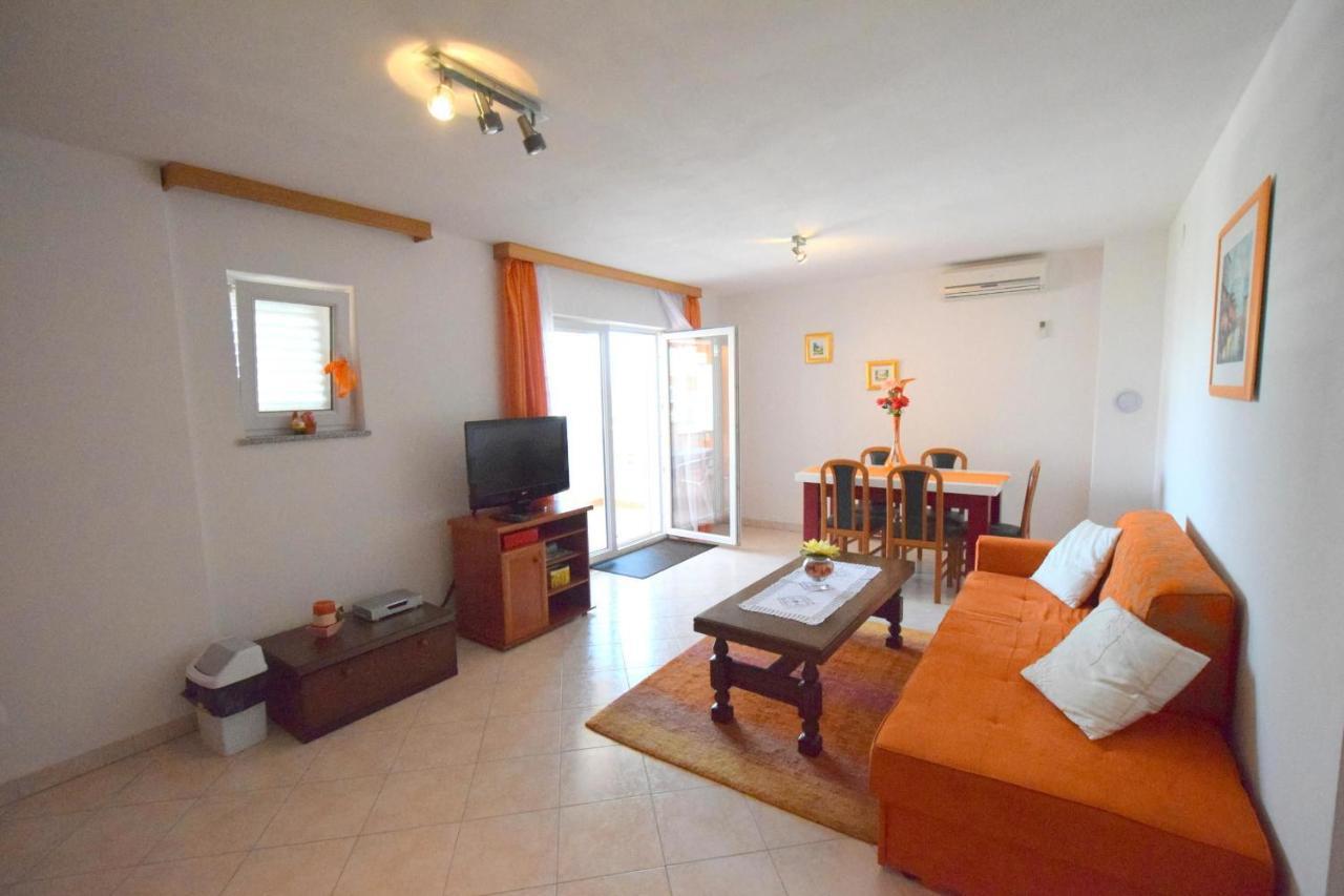 Apartments Gabrijel Malinska Extérieur photo