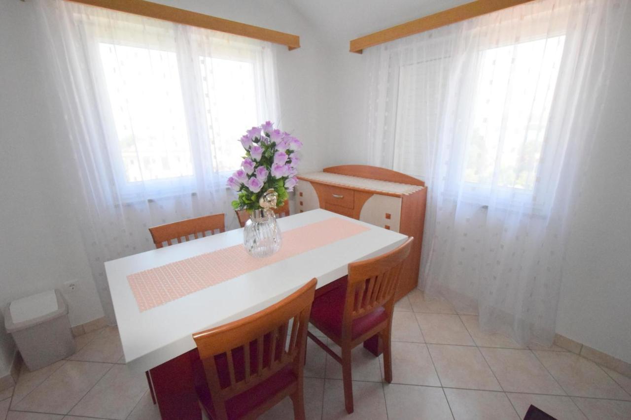 Apartments Gabrijel Malinska Extérieur photo