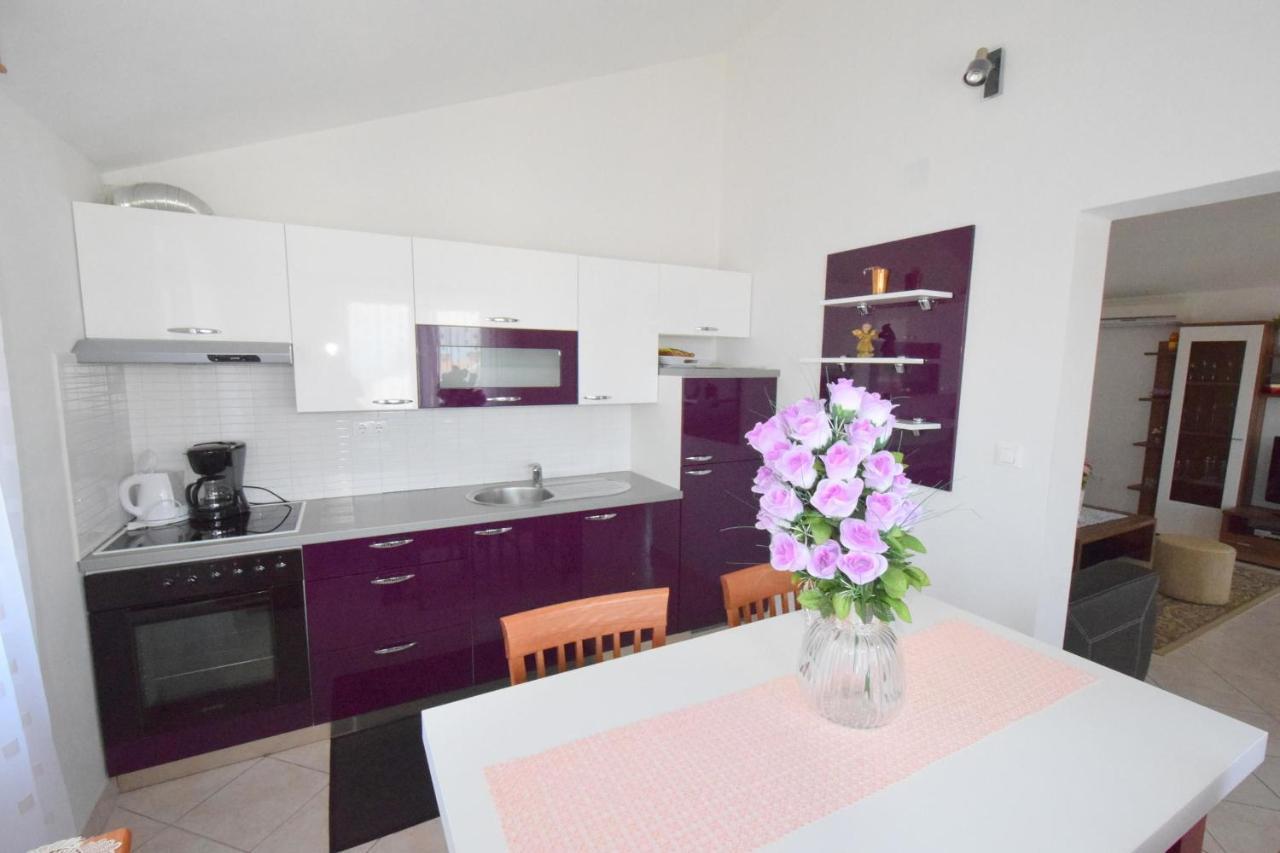 Apartments Gabrijel Malinska Extérieur photo