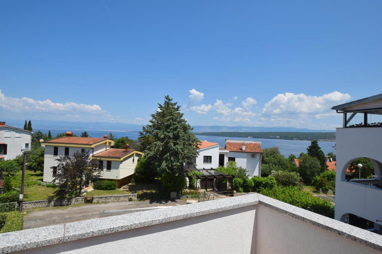 Apartments Gabrijel Malinska Extérieur photo