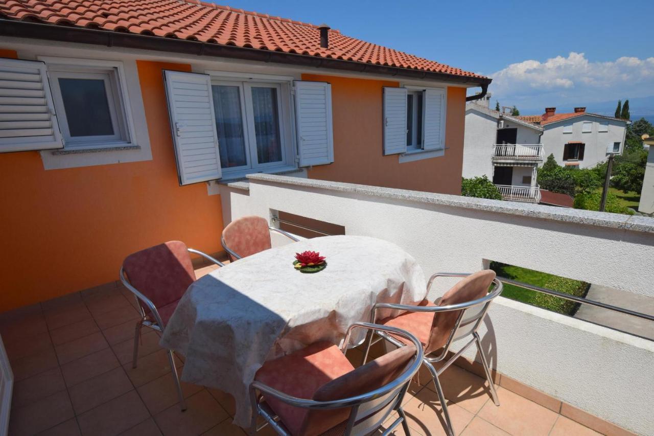 Apartments Gabrijel Malinska Extérieur photo